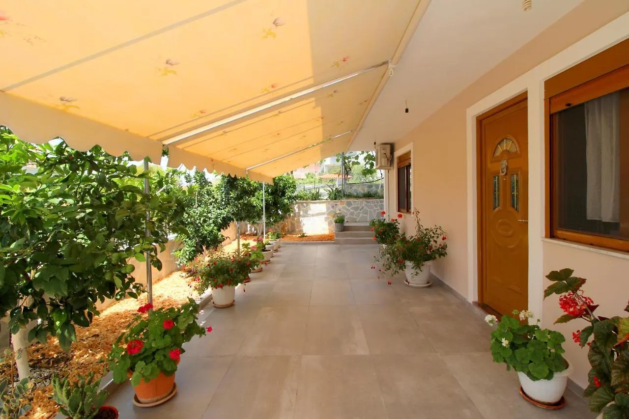 Villa 24 Саранда Апартаменты